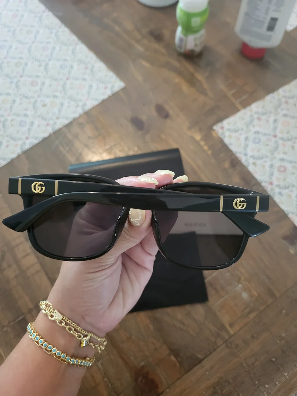Gucci black unisex
